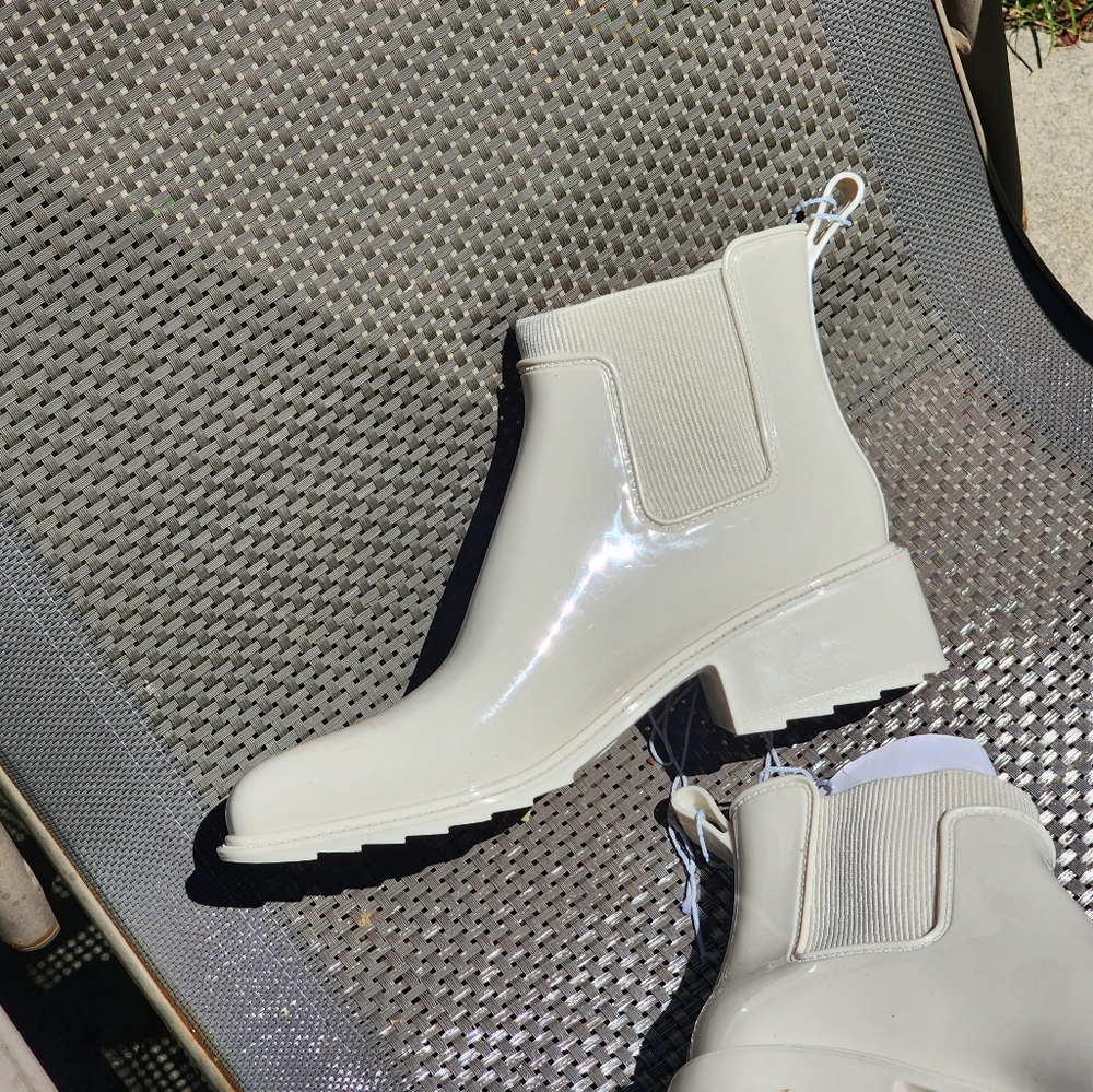 A New Day Women's Camille Heeled Boots - Picture 4 of 9